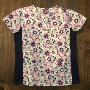 Owl scrub top